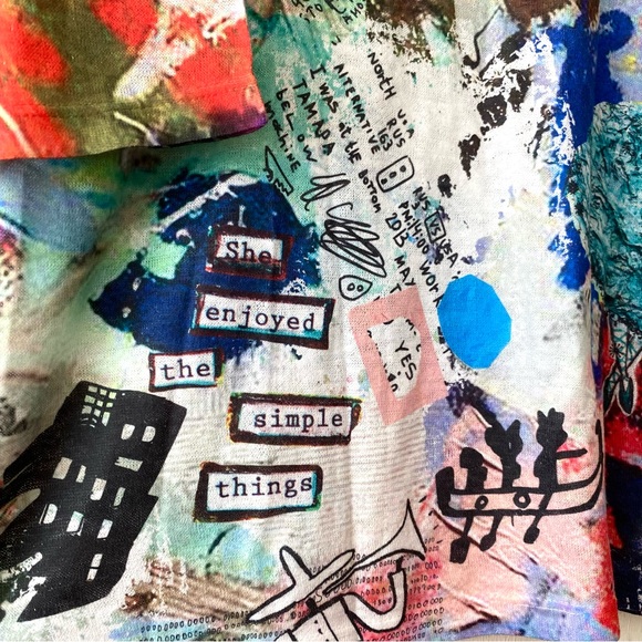 INOAH Colorful Whimsical Abstract Faces Women Scribbles Graphic Print Tunic, M - Picture 3 of 5